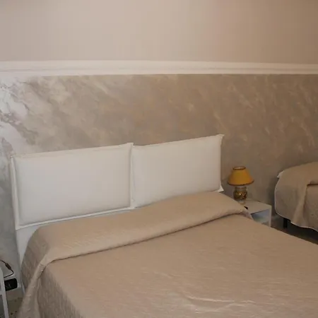 B&B Il Giardino Delle Meraviglie Bed & Breakfast Melito Di Porto Salvo
